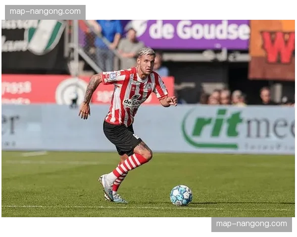 埃因霍温提前锁定冠军:战术优势转化为积分优势的关键节点 埃因霍温提前锁定冠军:战术优势转化为积分优势的关键节点